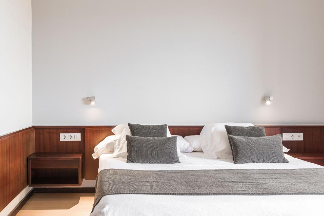 Hotel Emporda Figueres  Luaran gambar