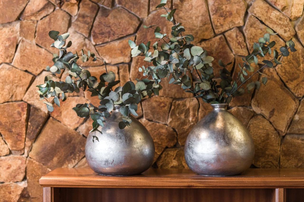 Hotel Emporda Figueres  Luaran gambar