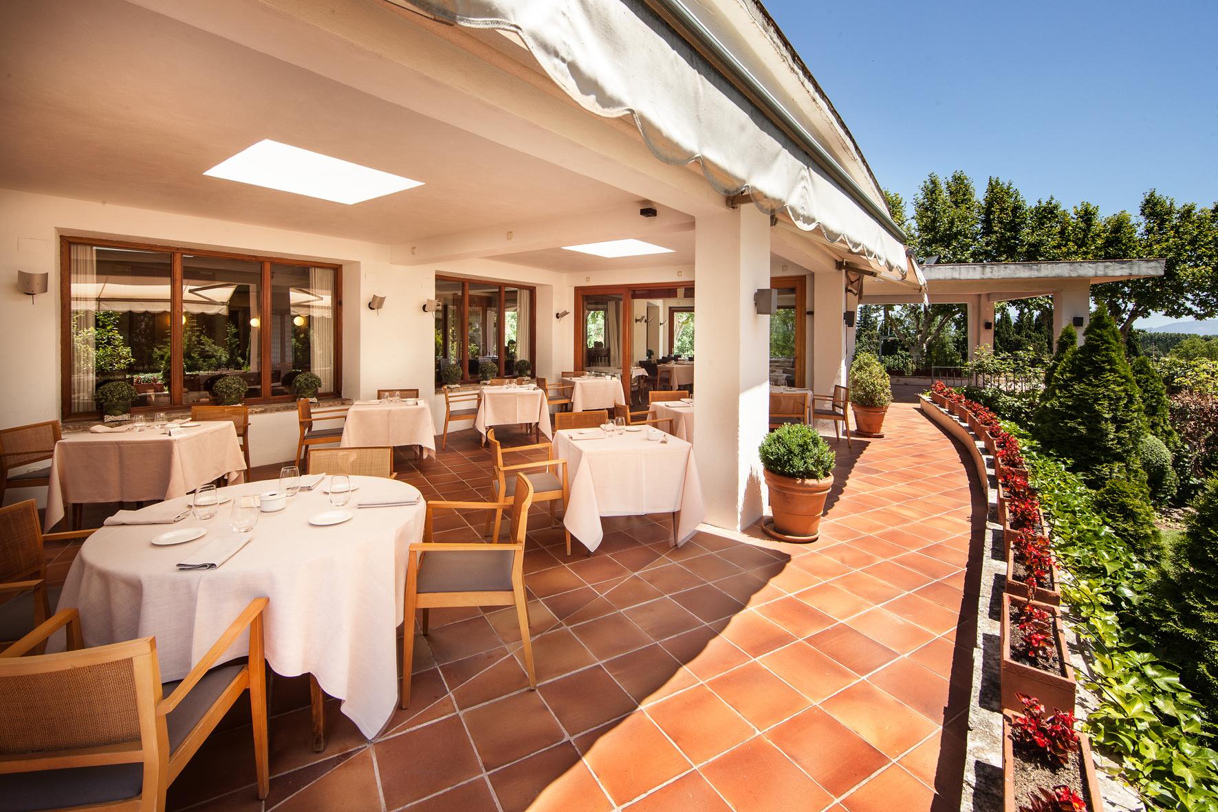 Hotel Emporda Figueres  Luaran gambar