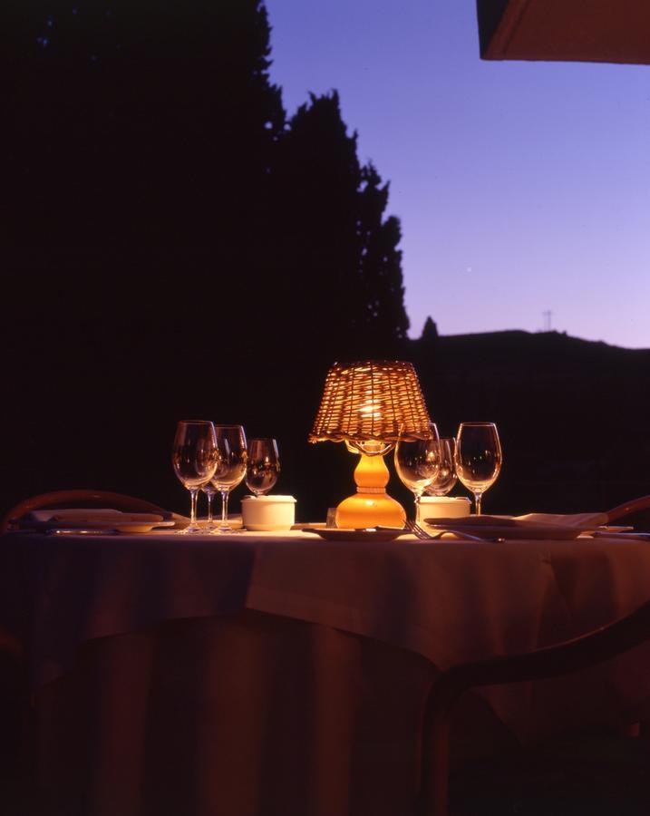 Hotel Emporda Figueres  Luaran gambar